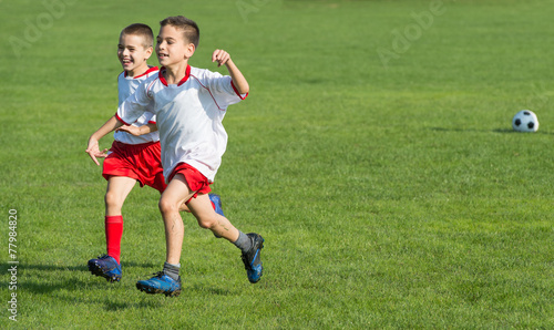 Kids  soccer © Dusan Kostic