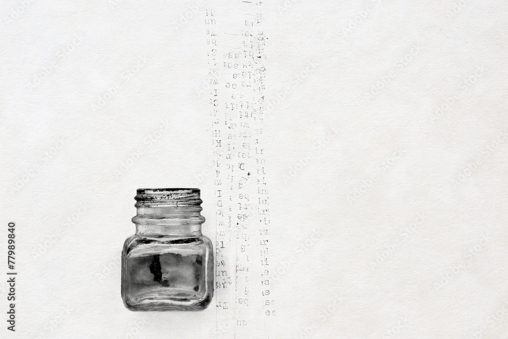Fotografie Tintenfass und Schrift