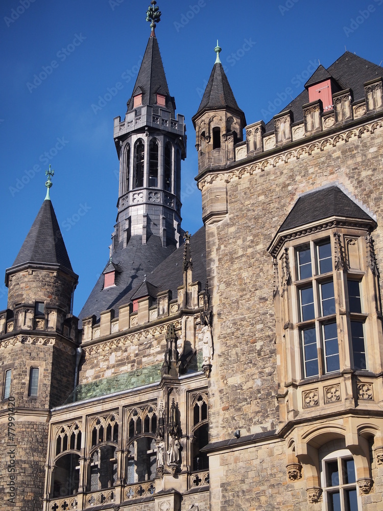 Obraz premium Aachen Rathaus vom Katschhof 2