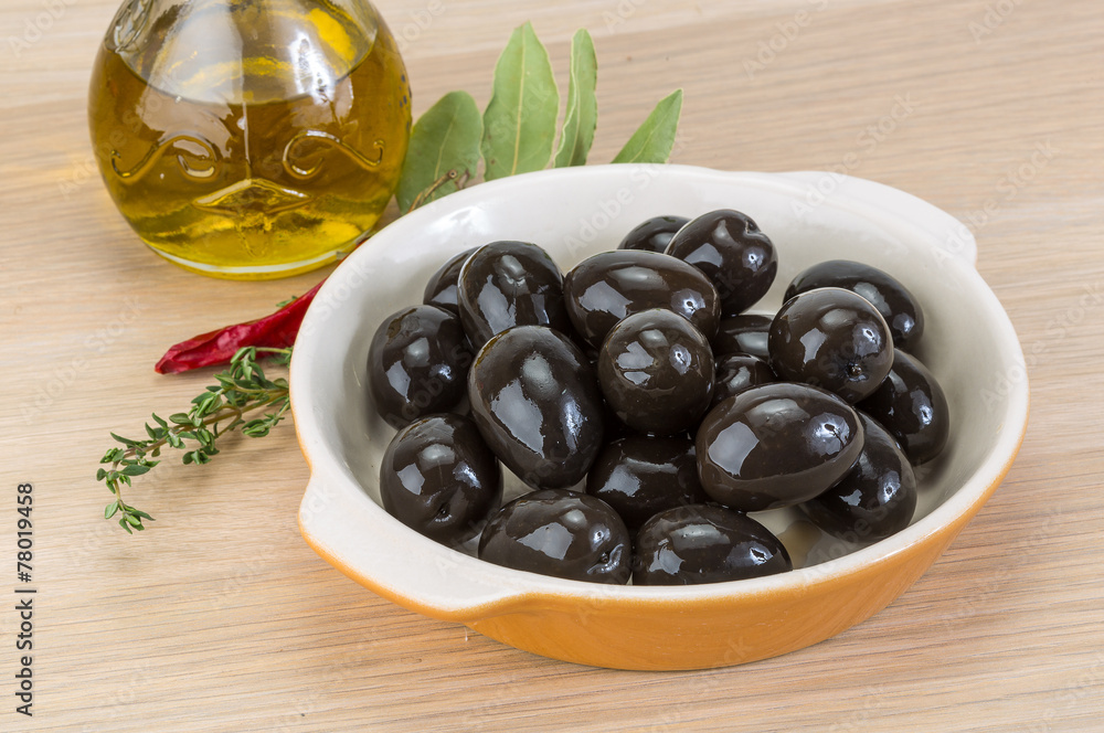 Black olives Black olives