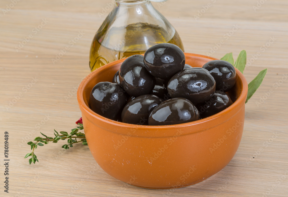 Black olives Black olives
