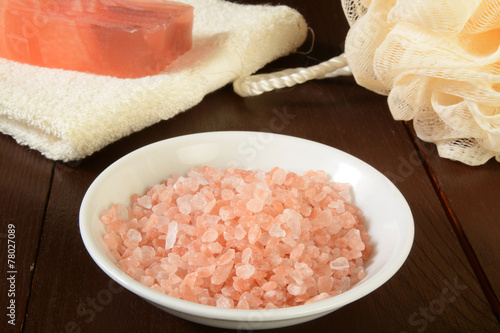 Himalayan bath salts