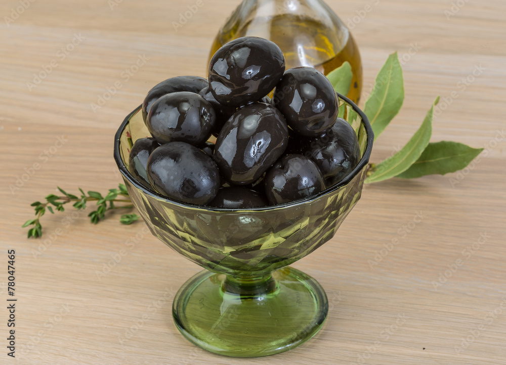 Black olives Black olives