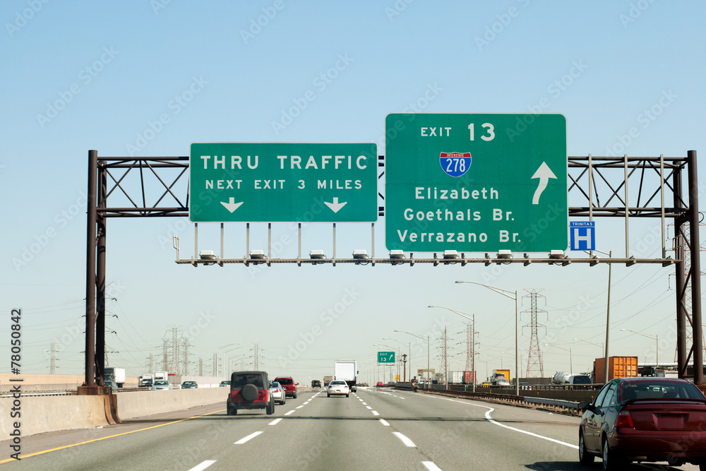 Fototapeta premium NJ Turnpike (I-95) exit to I-278 Interstate in New Jersey