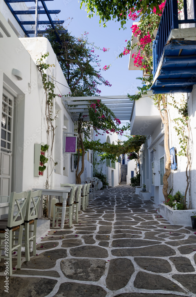 Fototapeta Ulica w Paros wyspie, Cyclades, Grecja