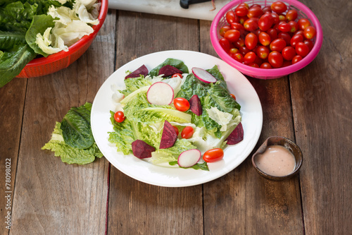 Fresh salad with tomatoes and beetroot