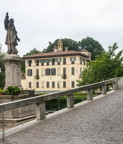 Cassinetta di Lugagnano (Milan) photo