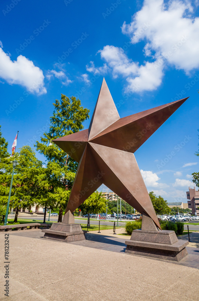 Fototapeta premium Texas Star in front of the Bob Bullock Texas State History Museu