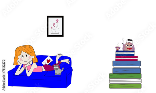 Chica tumbada en el sofá con su gato.