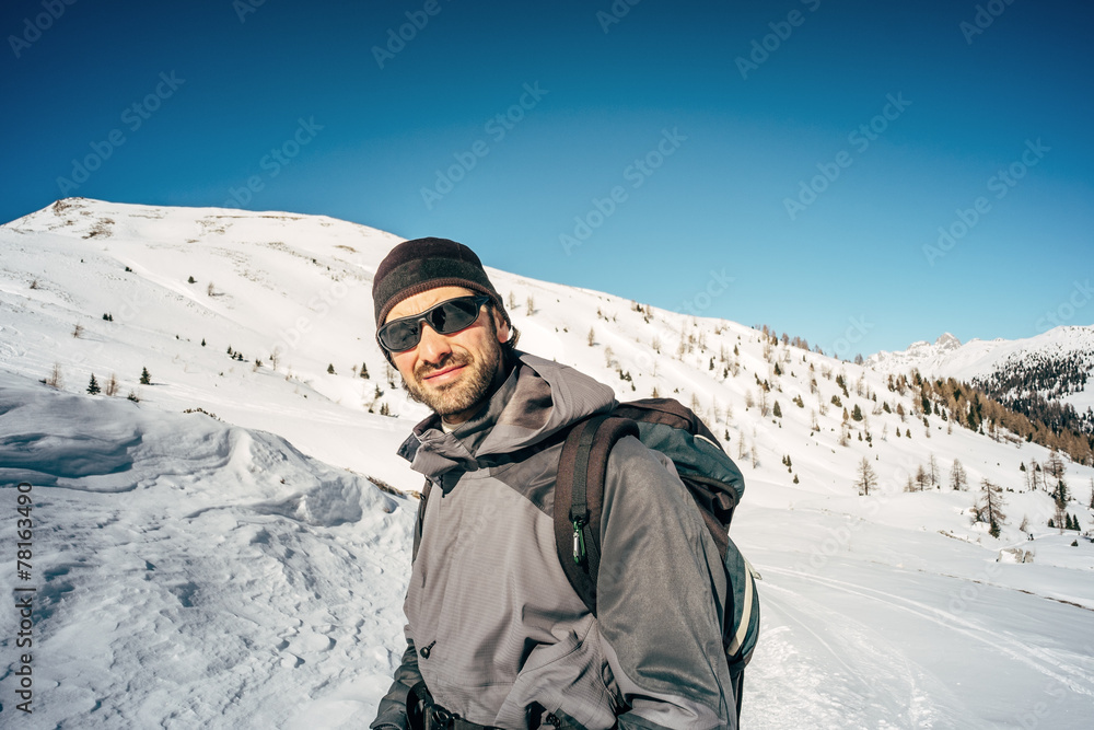 Young hiker in the snow - Dolomiti