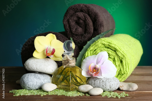 Fototapeta Naklejka Na Ścianę i Meble -  Spa treatments with orchid flowers