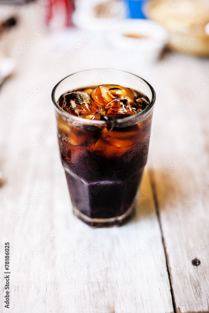 ein Glas Cola Stock Photo | Adobe Stock
