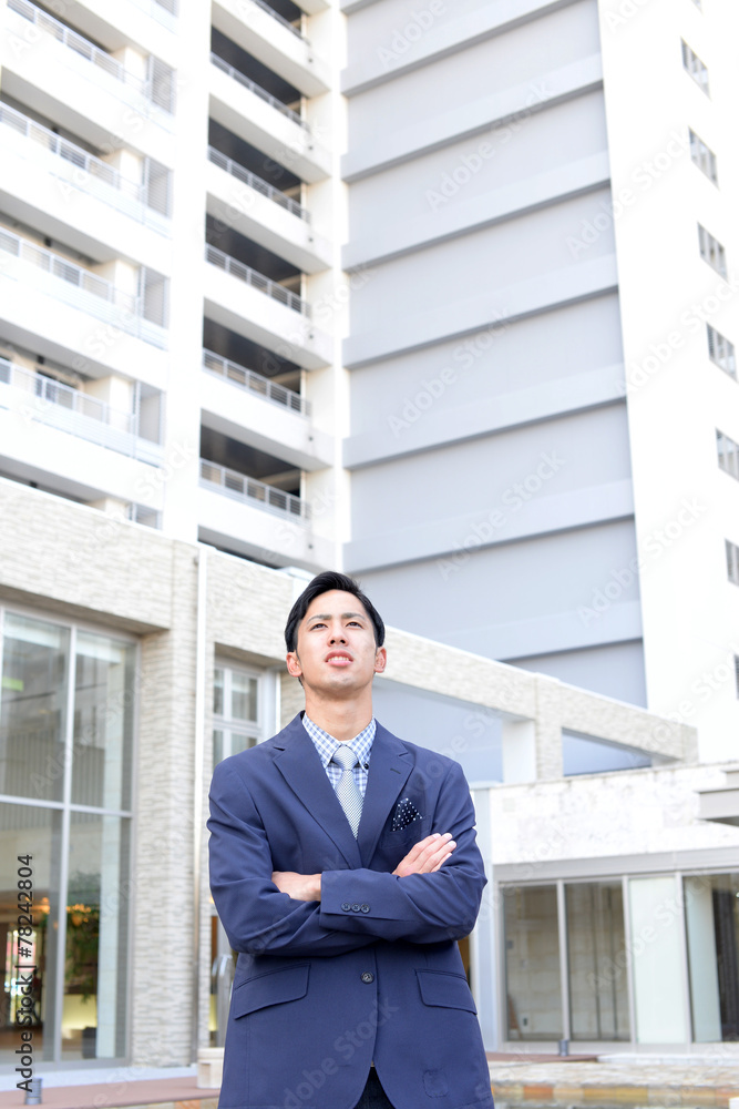 真剣な表情のビジネスマン 真剣な表情のビジネスマン