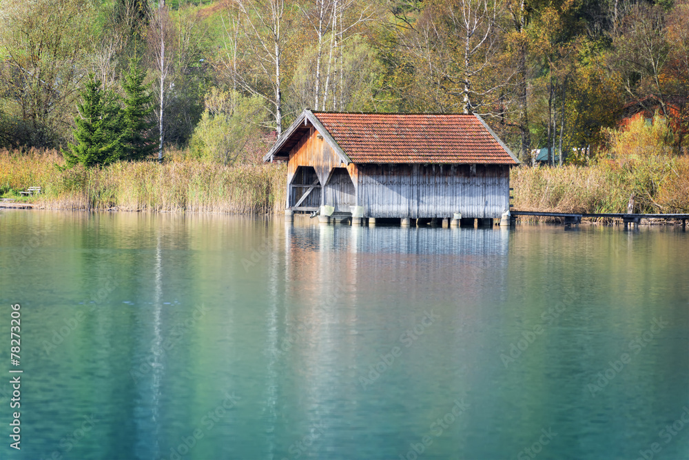 Fototapeta premium boathouses at lake Kochelsee