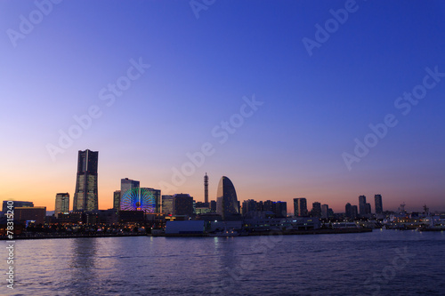 Minatomirai 21 area in the twilight in Yokohama, Japan © Scirocco340