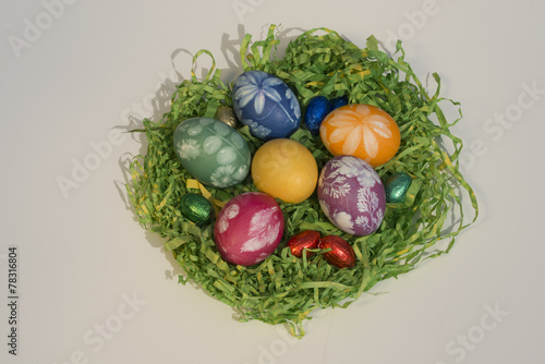 Osternest mit Ostereiern 3