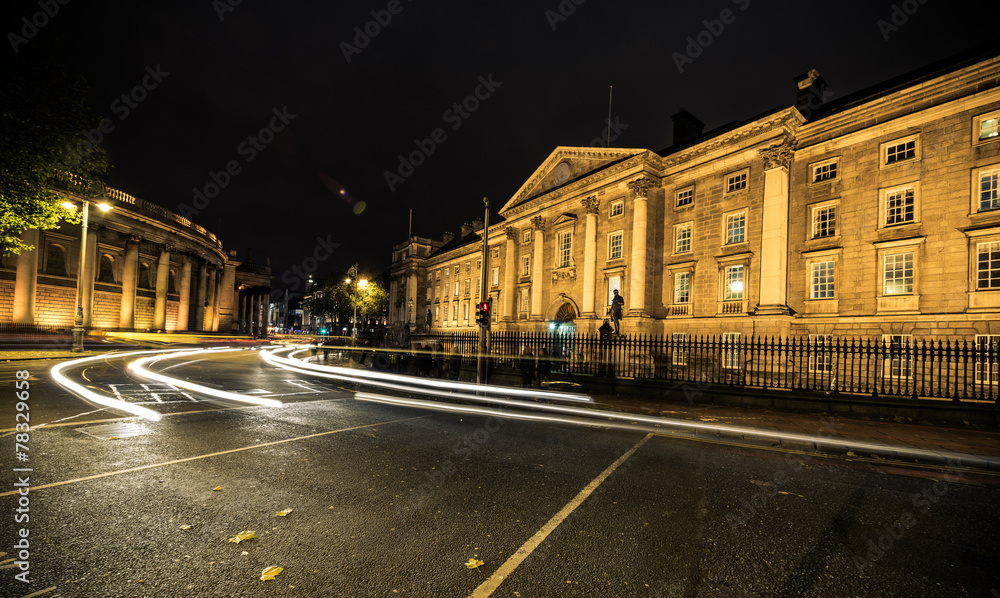 Trinity college in Dublin at night