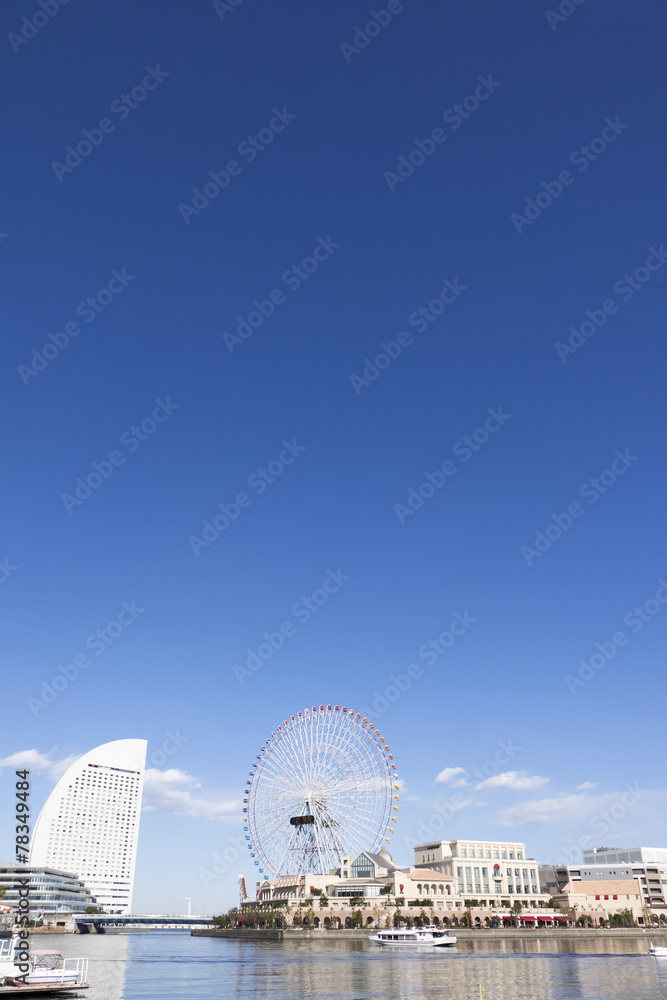 横浜みなとみらい21イメージ　快晴青空