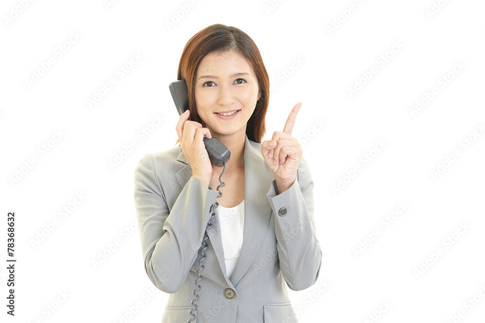 受話器を持つ女性 受話器を持つ女性