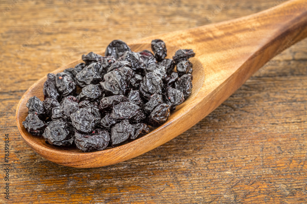 dried blueberry