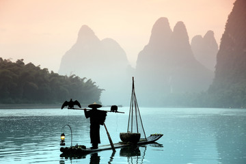 Leinwandbilder Guilin Chinesischer Fischer mit Kormoranen  © konstantant
