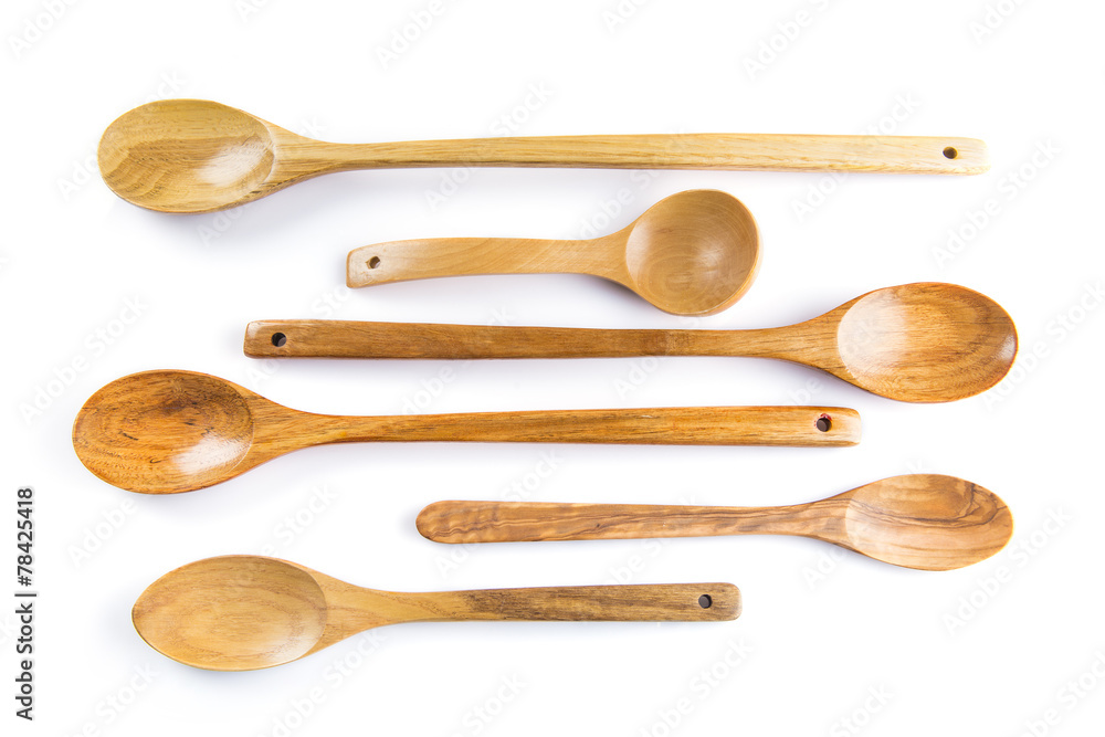 Cucharas de palo o madera para cocina aisladas en fondo blanc foto de Stock  | Adobe Stock