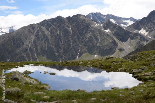 Fototapeta Naklejka Na Ścianę i Meble -  Mutterberger Seen, Stubaier Alpen