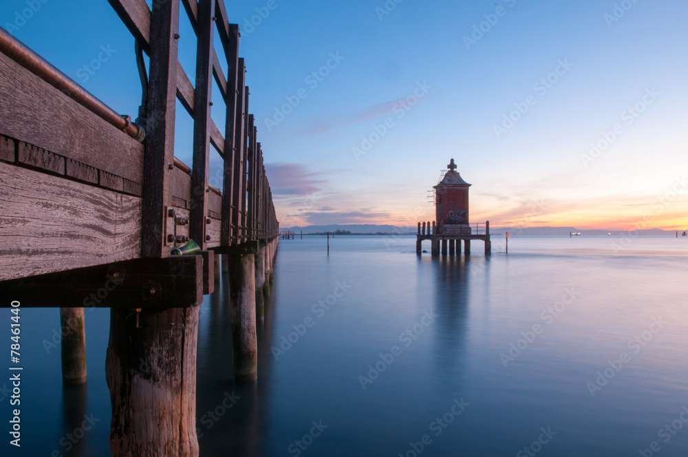 Alba al faro