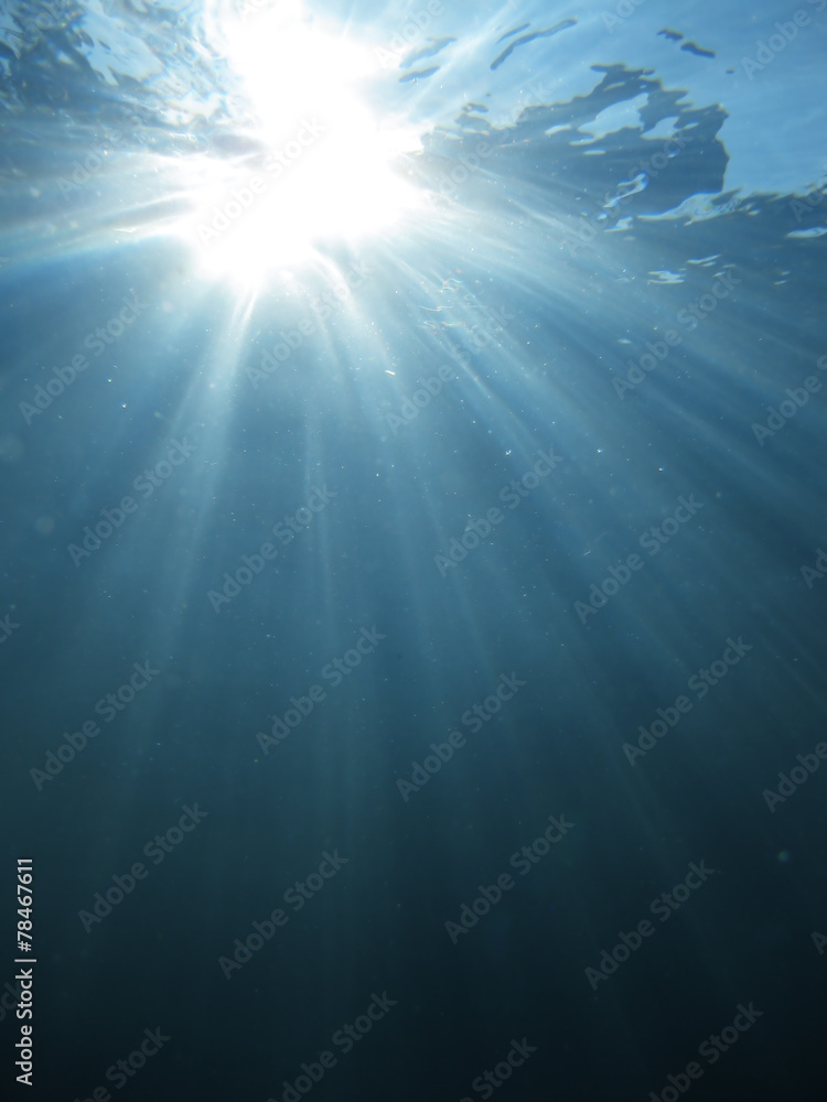 Light rays underwater