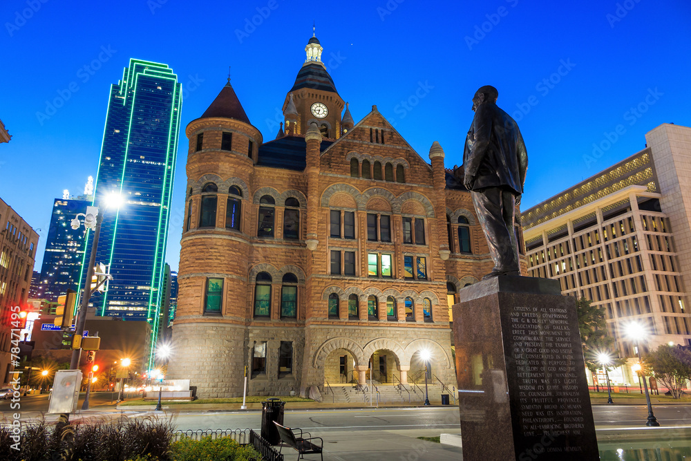 Obraz premium The Dallas County Courthouse