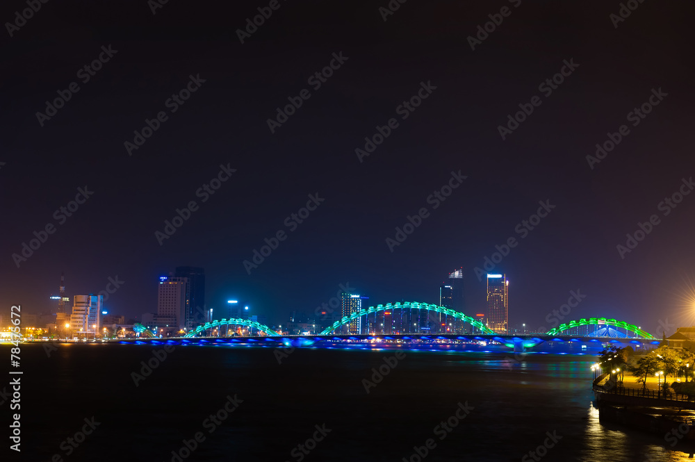 Fototapeta premium Turquoise Dragon bridge with city view Danang Vietnam