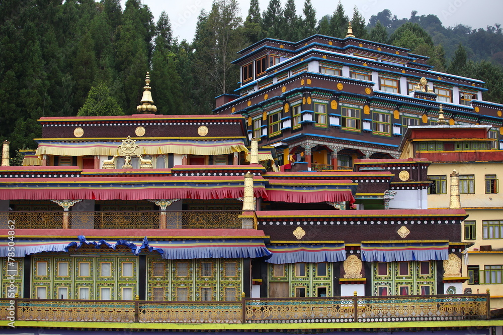 Rumtek - klasztor Karmapy w Sikkimie - obrazy, fototapety, plakaty 