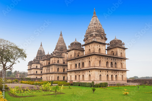 Quadro su tela Chhatris Cenotaphs, Orchha