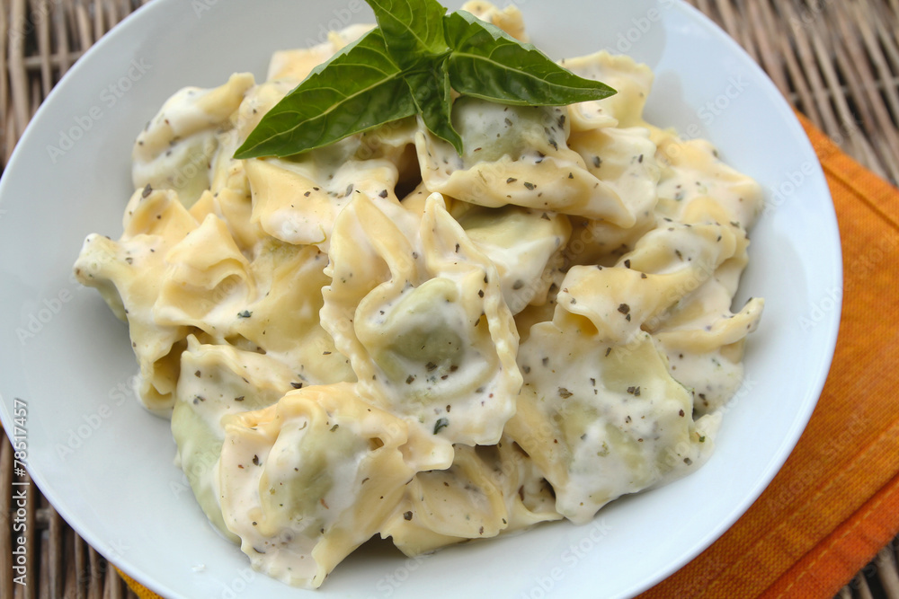 tortellini tortellini