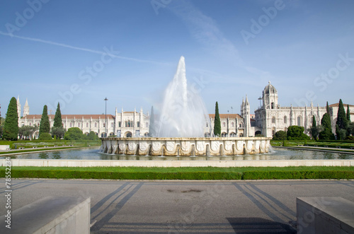 mosteiro dos jeronimos photo