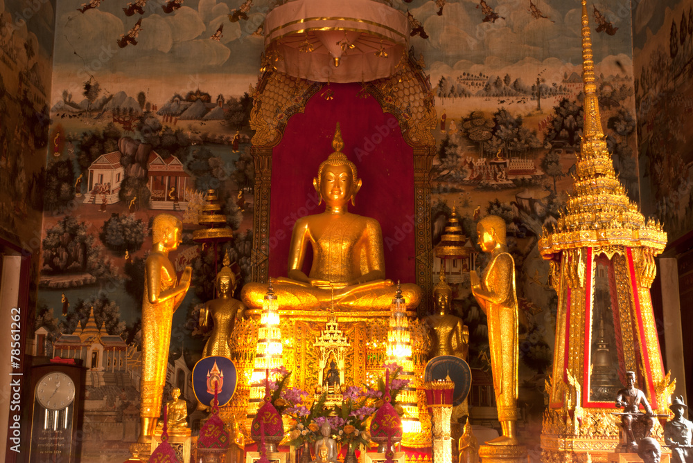 Indoor of famous  sitting Buddha in Thai Temple.