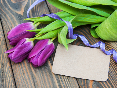 Fototapeta Naklejka Na Ścianę i Meble -  tulips with a card
