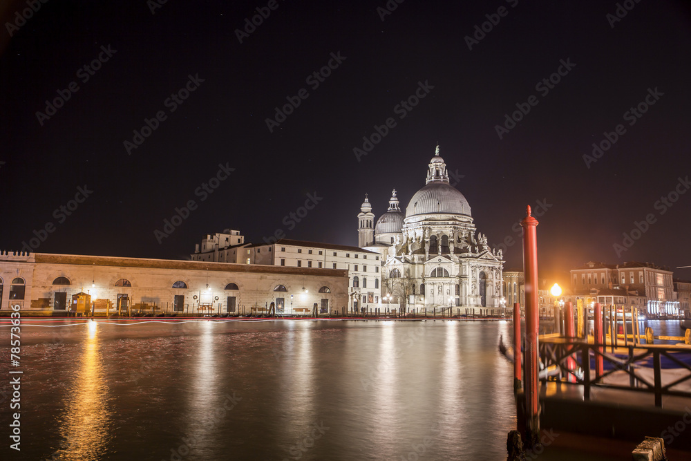 Venezia. La città in di notte