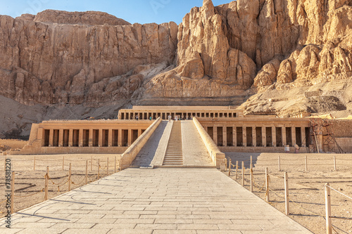 Hatshepsut temple photo