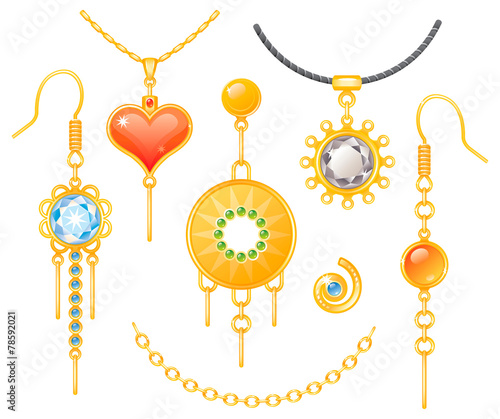 Set of earrings and necklaces