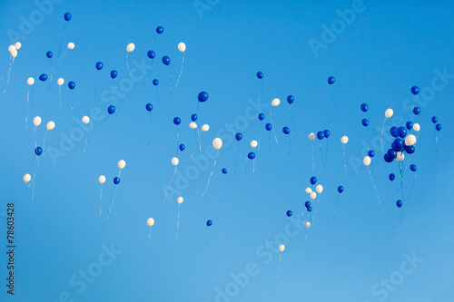 balloons in the sky © levranii