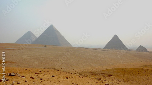 Pyramids of Giza © somvl