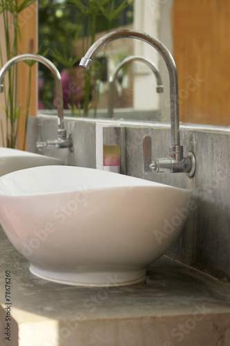 Faucetc and white sinks