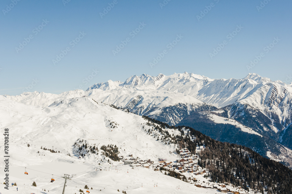 Bettmeralp, Dorf, Bergdorf, Walliser Dorf, Alpen, Schweizer Berge, Skilift, Skigebiet, Winterferien, Winter, Wallis, Schweiz