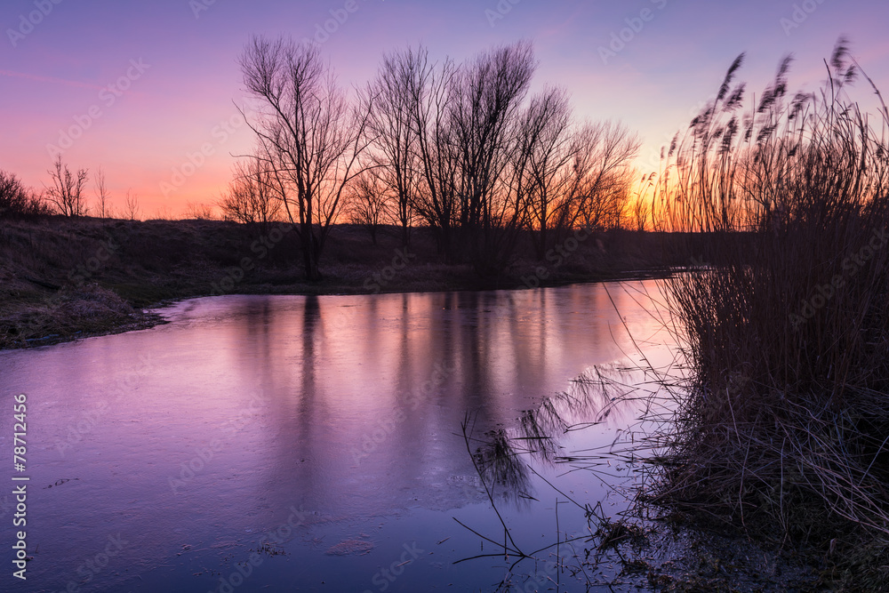 Abenddämmerung am Saalearm bei Plötzkau, Sachsen-Anhalt