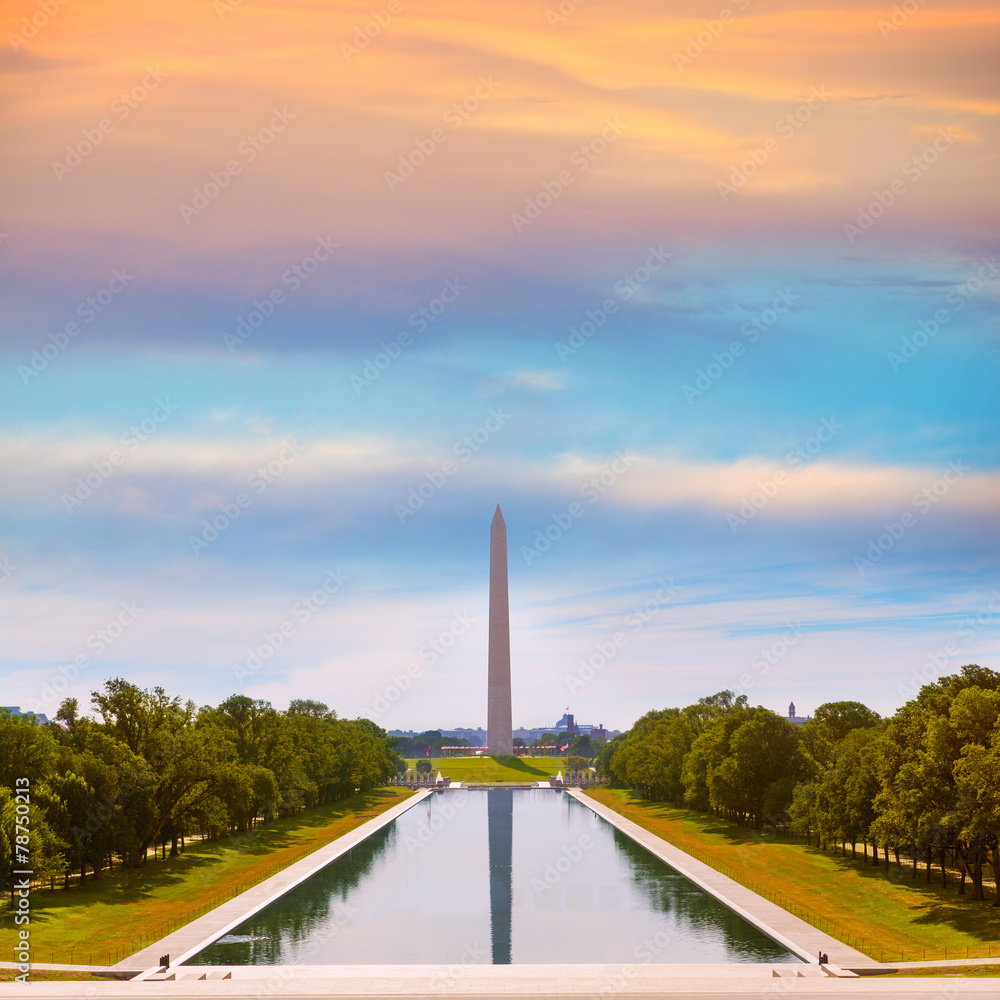 Fototapeta premium Washington Monument sunrise reflecting pool