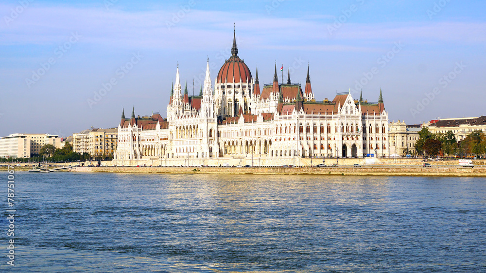 Obraz premium Hungarian Parliament in Budapest, Hungary
