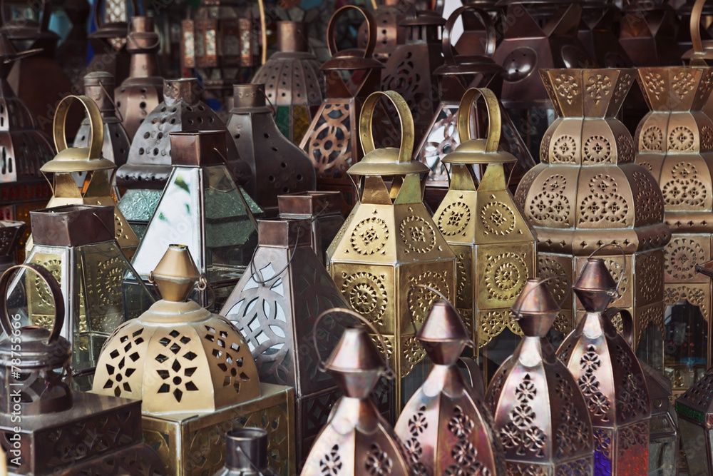 Fototapeta premium Traditional glass and metal lamps