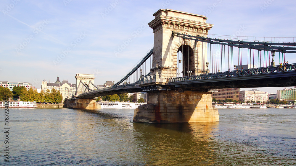 Obraz premium Chain Bridge in Budapest, Hungary