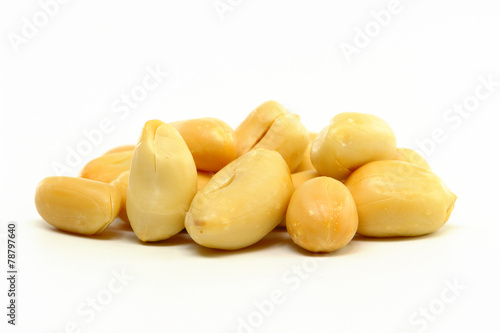 Peeled Peanuts